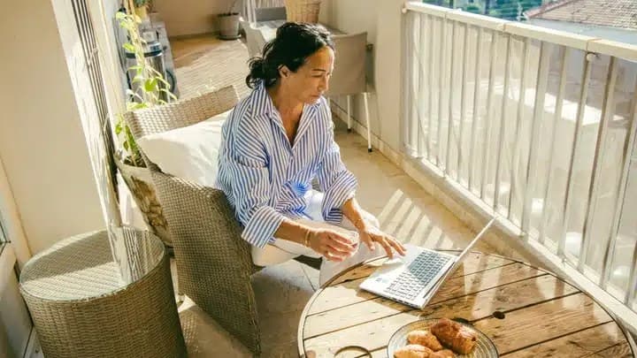 How Frontier Property Management Smooths the Transition Amid Airbnb's Fee Overhaul